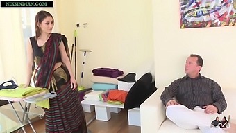 Indian Big Ass Aunty Gets Her Sari Pulled Off And Fucked Brutally