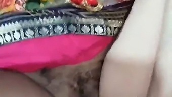 Indian Wife Publicly Urinates In The Countryside