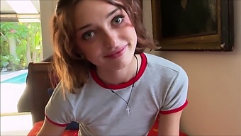 Step-Sister'S Foot Fetish And Shroom Trip In Family Therapy Session - Alex Adams